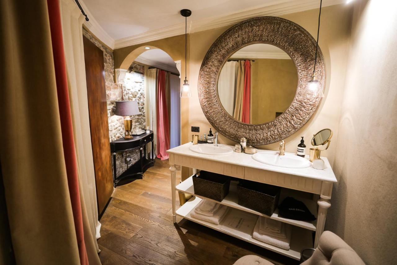 La Piazzetta Degli Artisti - Boutique B&B Bossolasco Zewnętrze zdjęcie